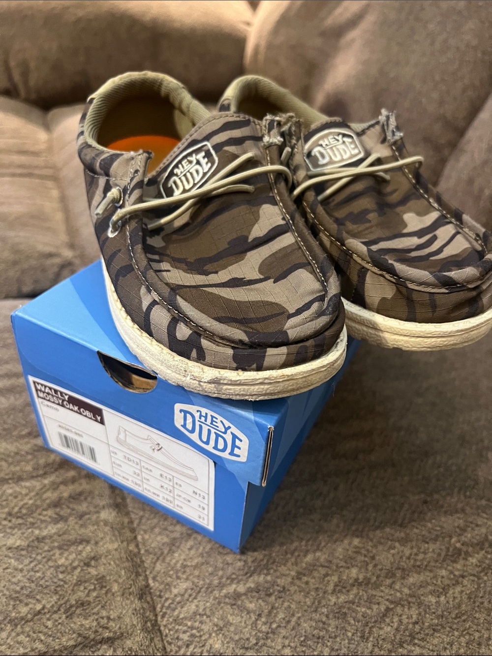 Hey Dude, Wally, Mossy Oak Obly, Youth size 13, GUC
